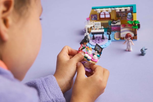 LEGO Friends 42647 – Paisleys værelse