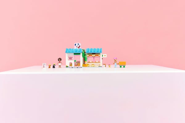 LEGO Friends 42677 Hundgodisbageriet