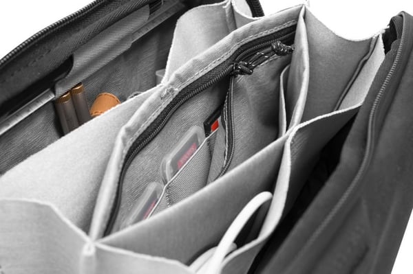 Peak Design Tech Pouch - accessoarväska, svart
