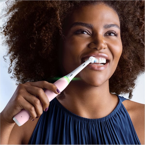 Oral-B iO Series 3s - elektrisk tandbørste, rosa