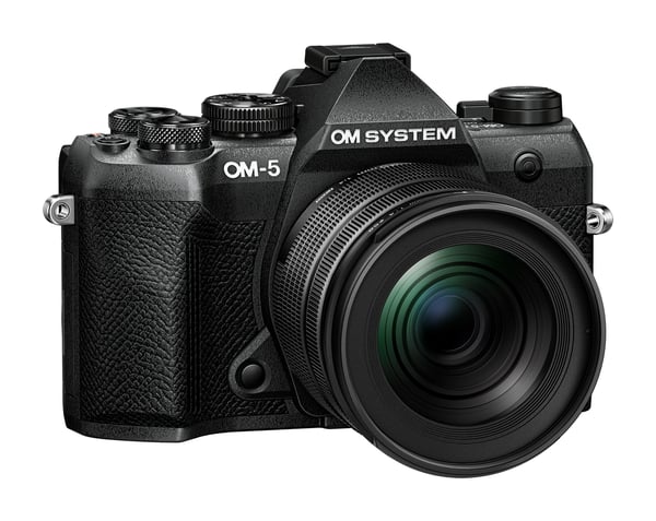 OM-SYSTEM OM-5 Mark II systemkamera + 12-45mm F4.0 PRO-objektiv, svart