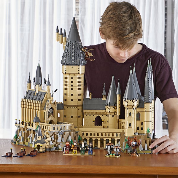 LEGO Harry Potter Hogwarts slott 71043 Byggsats (6 020 delar)