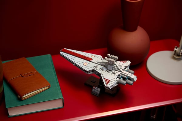 LEGO Star Wars TM 75441 Venator-klass attackkryssare