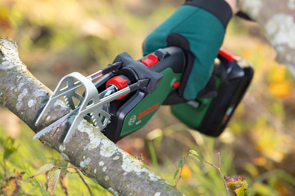 Bosch Keo 18 - batteridrevet grensav, med 2,0 Ah batteri