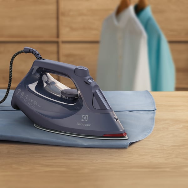 Electrolux E6SI1-4MN Refine 600 -ångstrykjärn