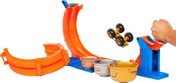 Hot Wheels Monster Trucks Loop & Flip Trophy Challenge bilbana