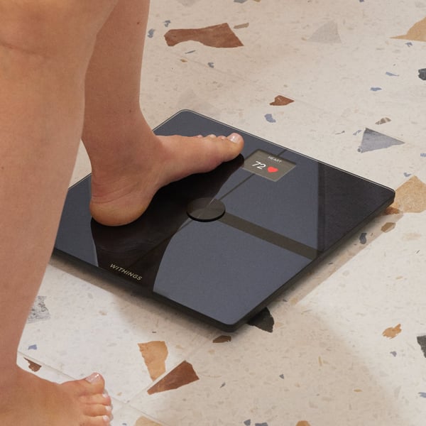 Withings Body Smart Sort -kropskompositionsvægt med Wi-Fi-forbindelse