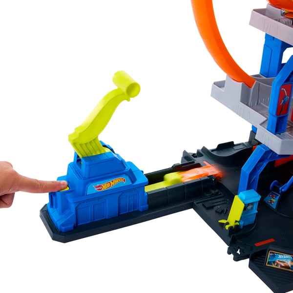 Hot Wheels City Mega Garage Parkeringshus