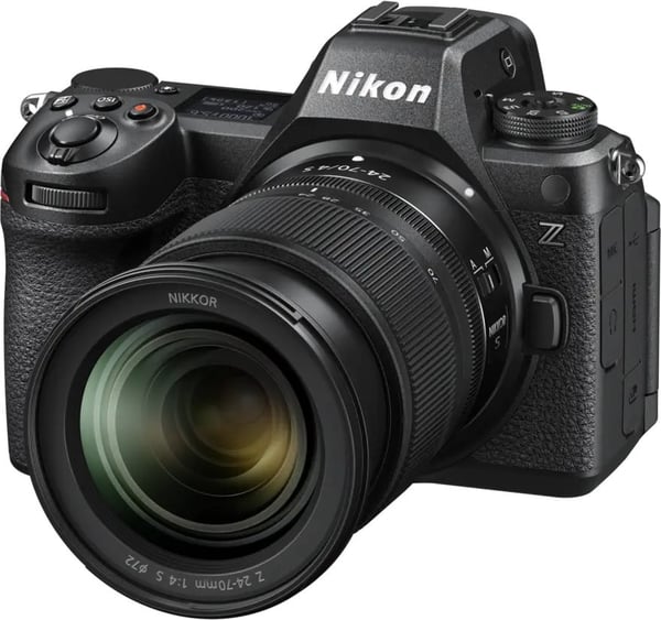 Nikon Z6 III systemkamera + 24-70 mm f4 objektiv