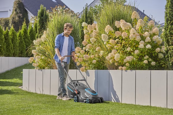 Gardena PowerMax 37/36V P4A Komplett Set gräsklippare