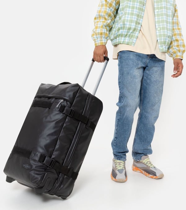Eastpak TRANSIT'R M 67cm -kuffert, presenning sort