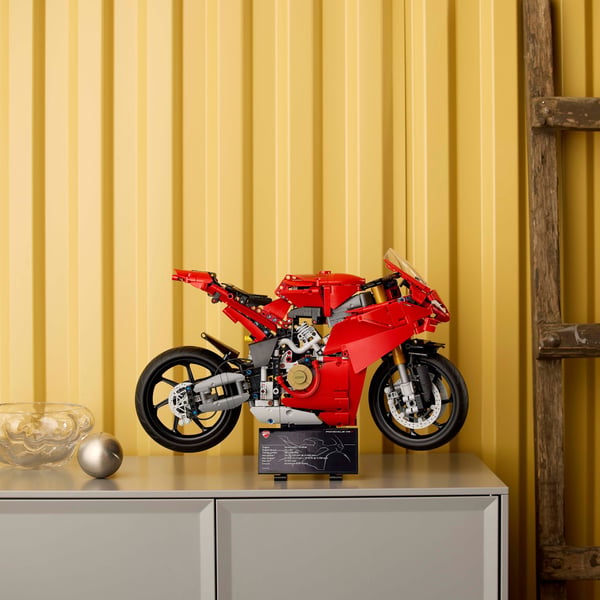 LEGO Technic 42202 – Ducati Panigale V4 S ‑motorcykel