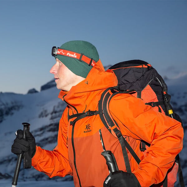 Fenix HL32R-T Pannlampa, 800 lm, blå