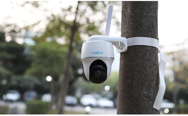 Reolink Go PT Plus 5 MP -övervakningskamera med 4G/LTE-anslutning.