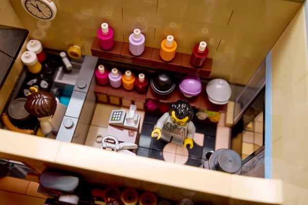 LEGO Icons 10350 – Tudorhus hjørnebygning
