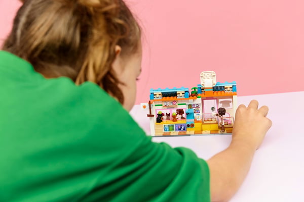 LEGO Friends 42677 Hundgodisbageriet