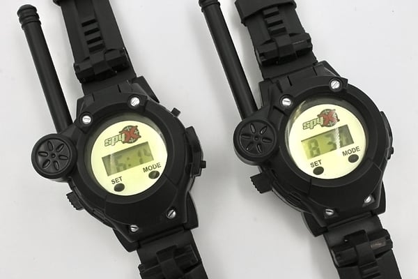 SpyX Wrist Talkies -armbåndsradiotelefon