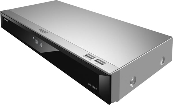 Panasonic DMR-UBC70EGS er en 4K UHD-skalerende Blu-ray-afspiller og 500 GB harddiskoptager, i sølvfarve.
