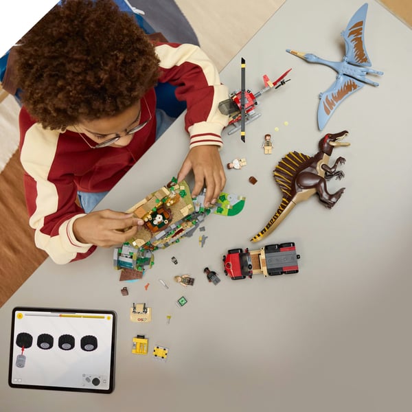 LEGO Jurassic World 76976 Spinosauriens och Quetzalcoatlus flykt
