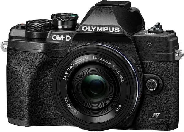 Olympus OM-D E-M10 Mark IV + 14-42 mm EZ, sort