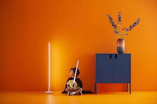 WiZ Stanggulvlampe, hvid, RGBW, Wi-Fi