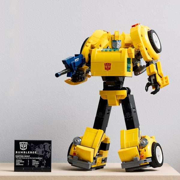 LEGO Icons Transformers Bumblebee Set 10338