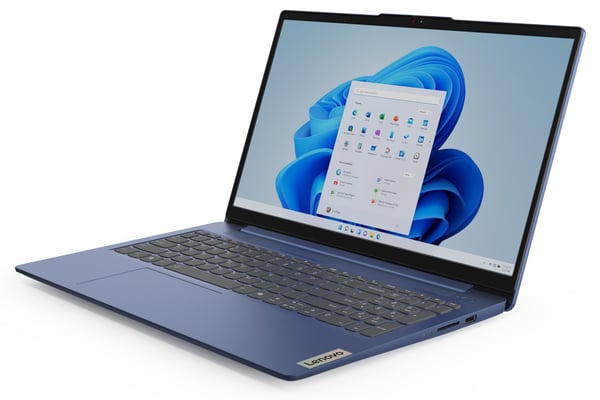 Lenovo IdeaPad Slim 3 15,6" bärbar dator (82XQ00SRMX)