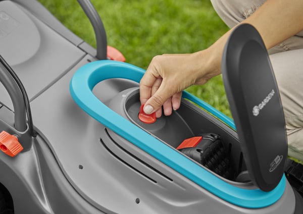 Gardena PowerMax 32/18V P4A Solo græsslåmaskine