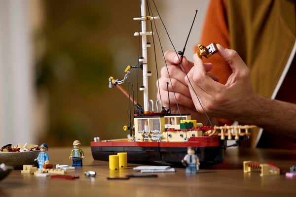 LEGO Ideas 21350 - Tappajahai