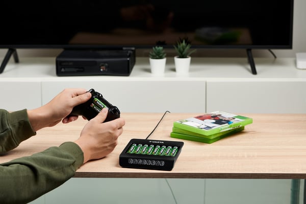 Varta LCD Multi Charger+ -oplader
