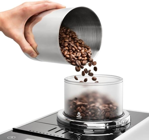 DeLonghi Rivelia kaffemaskin, vit (EXAM440.55.W)