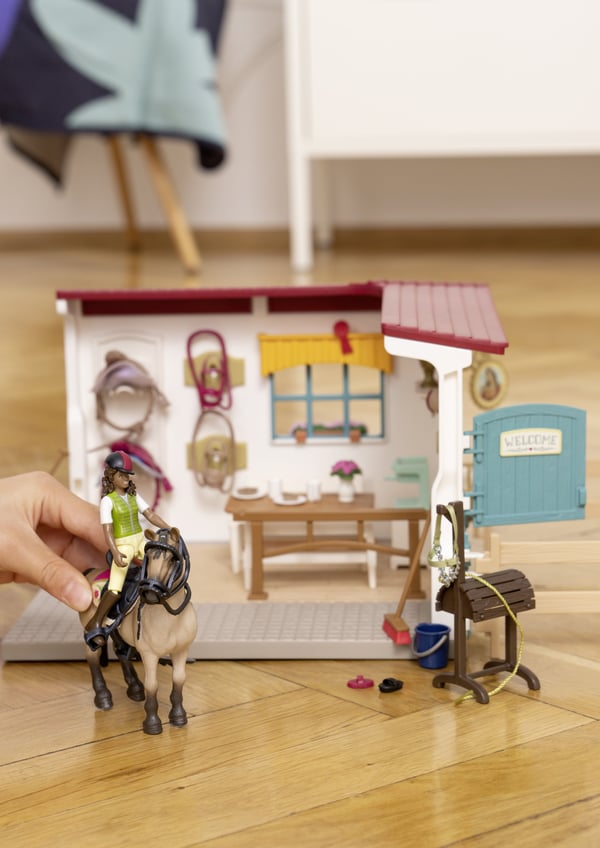 Schleich Horse Club 42591 Udstyrsrum-forstørrelse