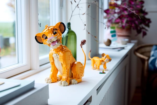 LEGO Disney Unge lejonkungen Simba Byggset 43247
