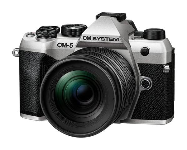 OM-SYSTEM OM-5 Mark II systemkamera + 12-45mm F4.0 PRO objektiv, silver