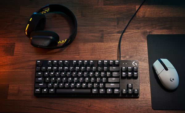 Logitech G413 TKL SE -spelparallkeyboard