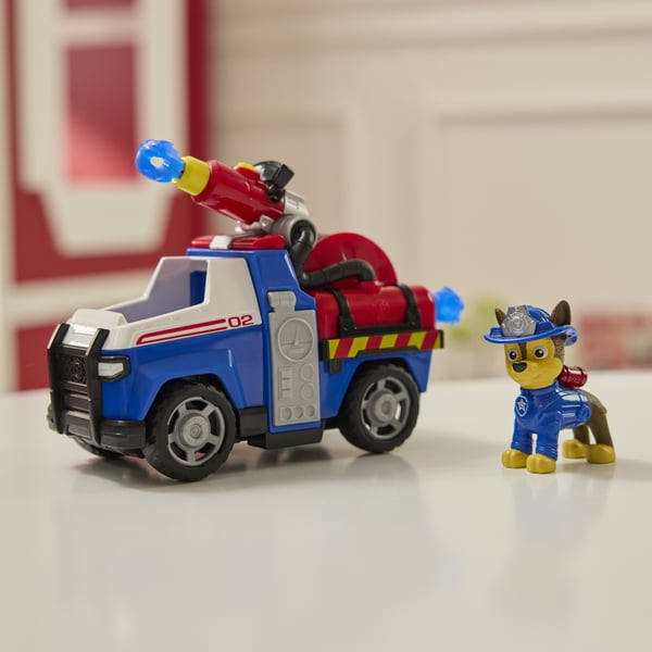 PAW Patrol Brandkårsinsats, Chase och fordon