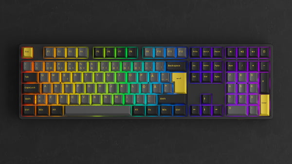 Akkogear 5108B Svart/Guld V3 Gul Pro Switch RGB gamingtangentbord