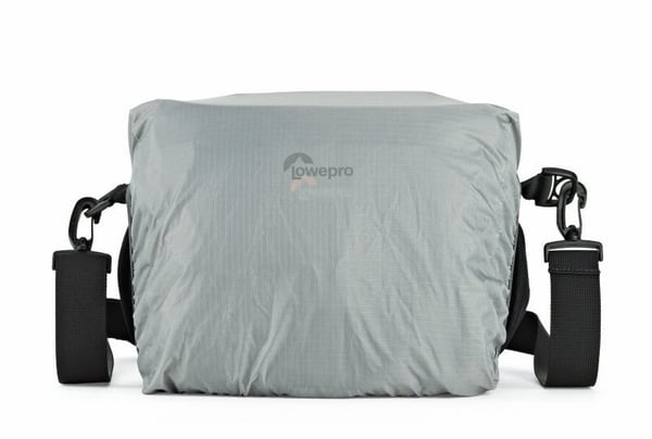 Lowepro Nova 140 AW II, svart