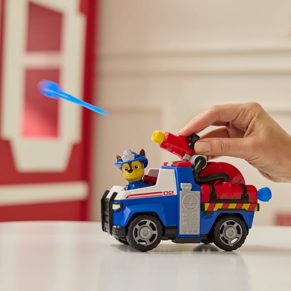 PAW Patrol Brandkårsinsats, Chase och fordon
