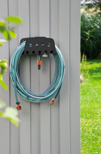 Gardena Classic trädgårdsslangset med väggfäste, 20 m, 13 mm