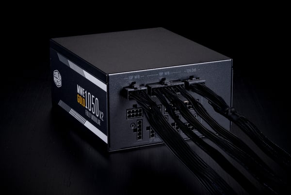 Cooler Master MWE Gold 1050W V2 ATX3.1 nätaggregat