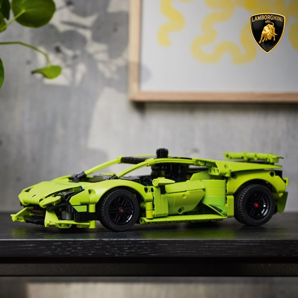 LEGO Technic 42161 - Lamborghini Huracán Teknik