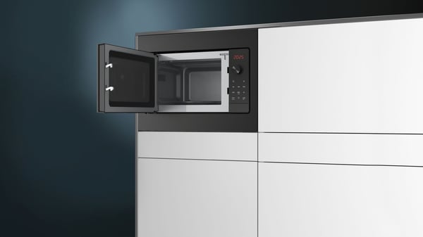 Siemens BF523LMB3 iQ300 mikrobølgeovn, sort