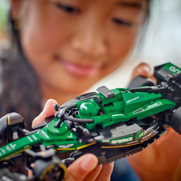 LEGO Speed Champions 77245 – Aston Martin Aramco F1® AMR24 racerbilen