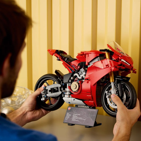 LEGO Technic 42202 – Ducati Panigale V4 S ‑motorcykel