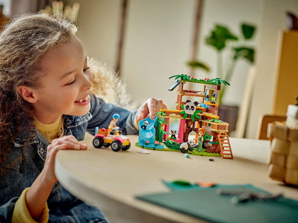 LEGO Friends 42648 Pandahårsalong