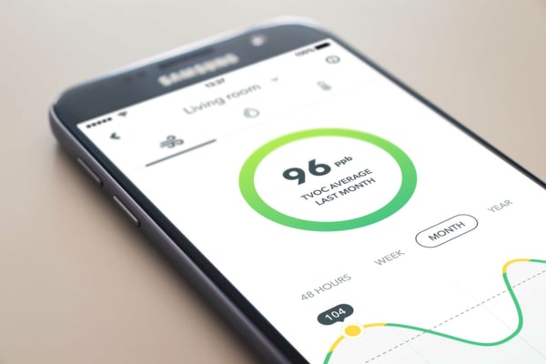 Airthings Wave Mini -inomhusluftsmätare