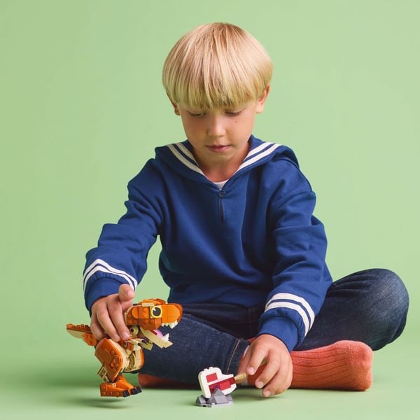 LEGO Jurassic World 76967 – Lille glubsk: T. rex