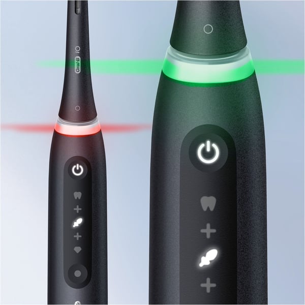 Oral-B iO 5 Black & White -el-tandbørste, dobbeltkrop, sort/hvid