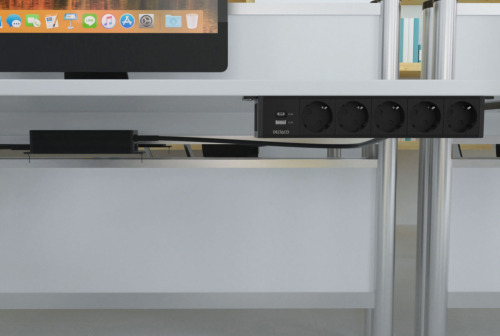 DELTACO strømpepanel, 5 stik, 1x21W A+C USB-lader, GST18-forbindelse